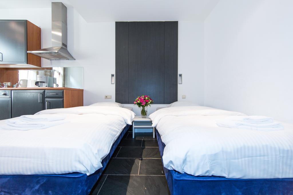 Azimut Flathotel Aparthotel Bruselas Habitación foto